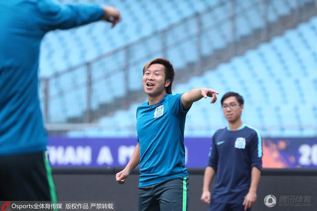 男人把女人桶出白浆