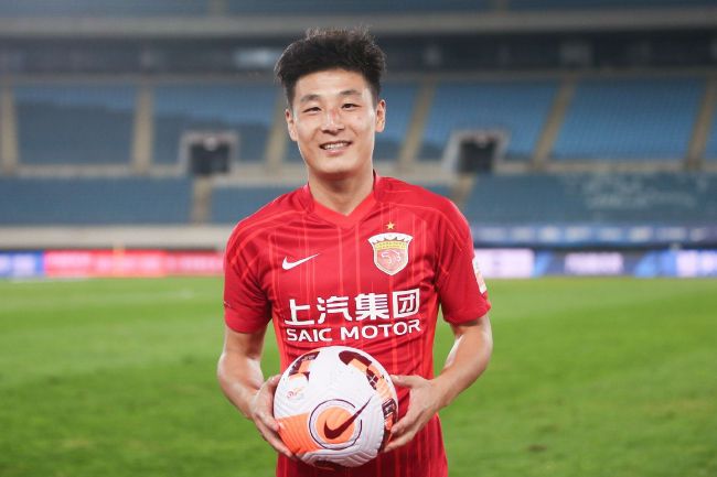 国产美女精品久久久久中文